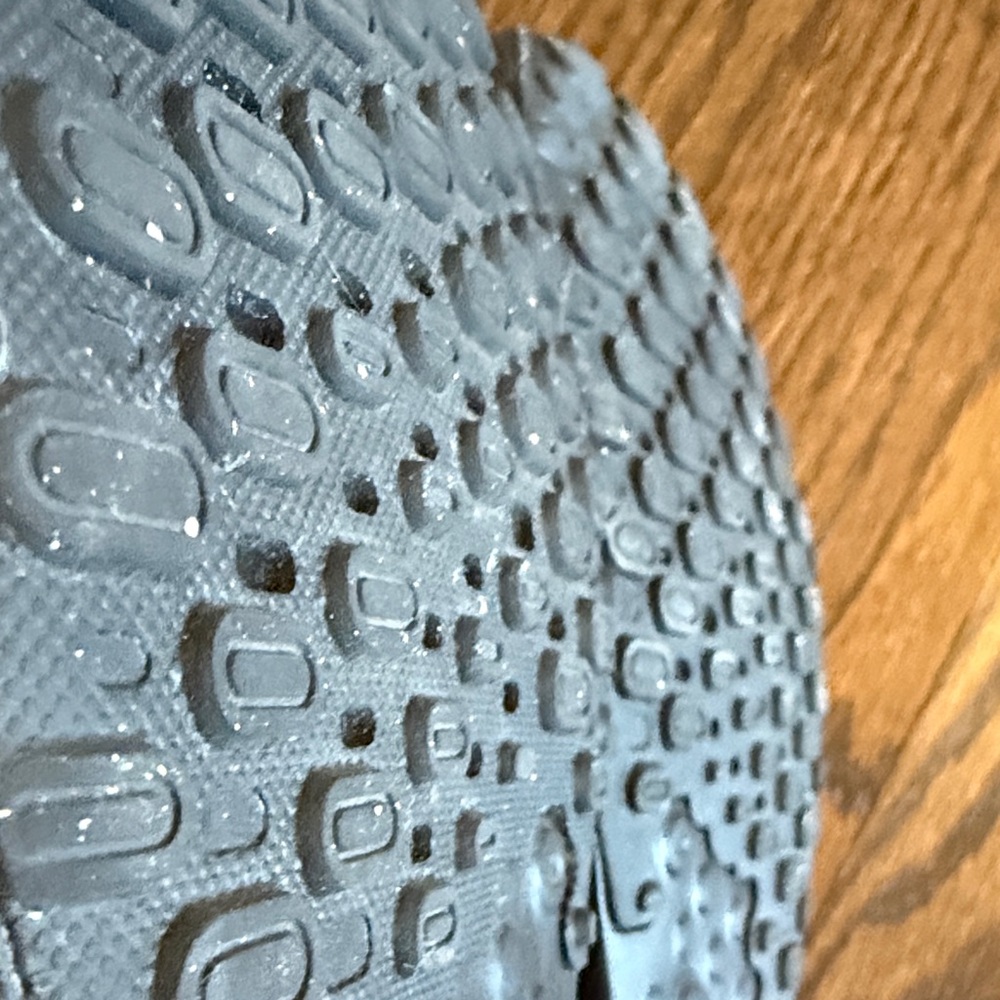 Nike Men's Black Athletic Sneakers - Picture 5 of 5